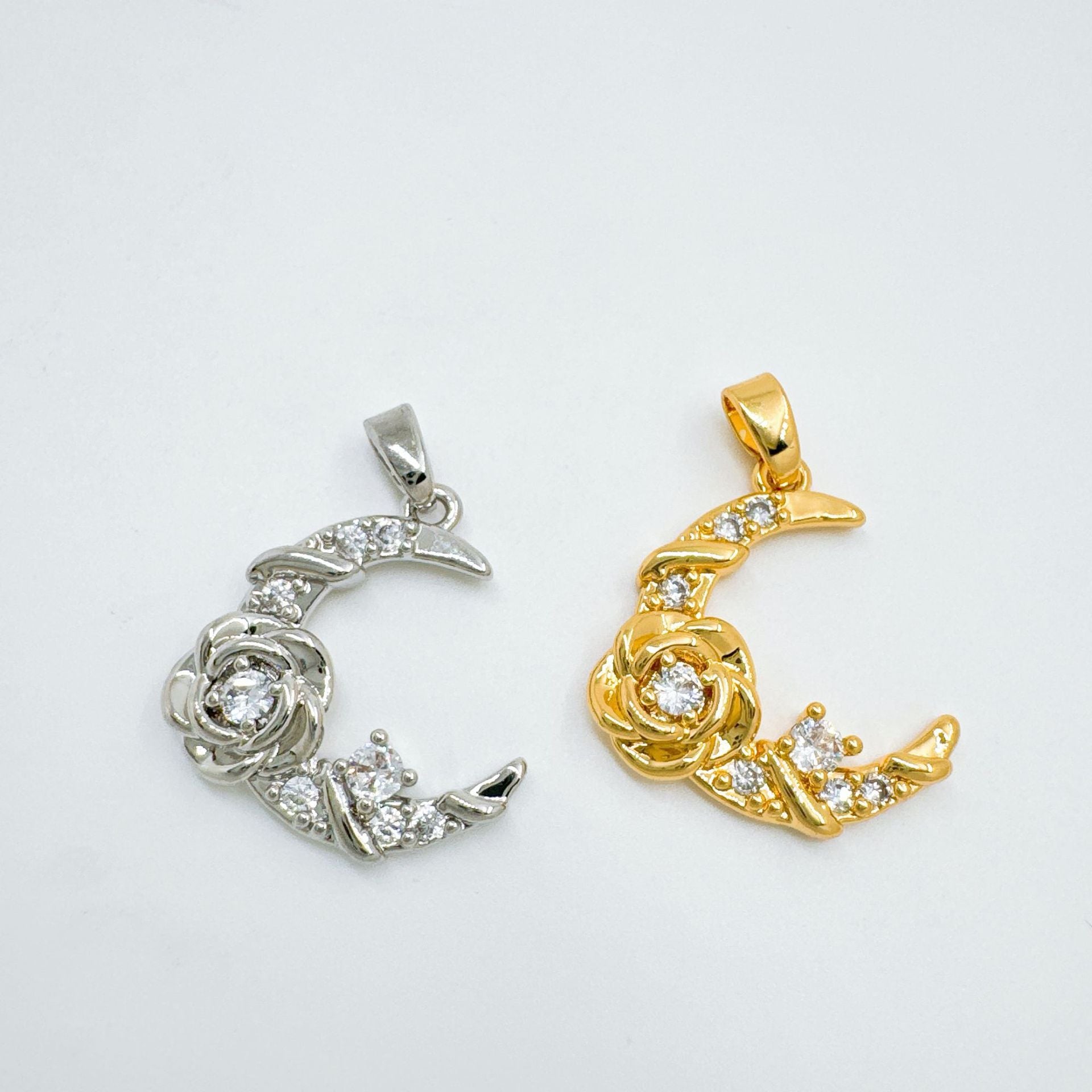 Wholesale Sweet Cool Moon Star Charm Necklace Gold Plated Copper Fashion Accessory Gift