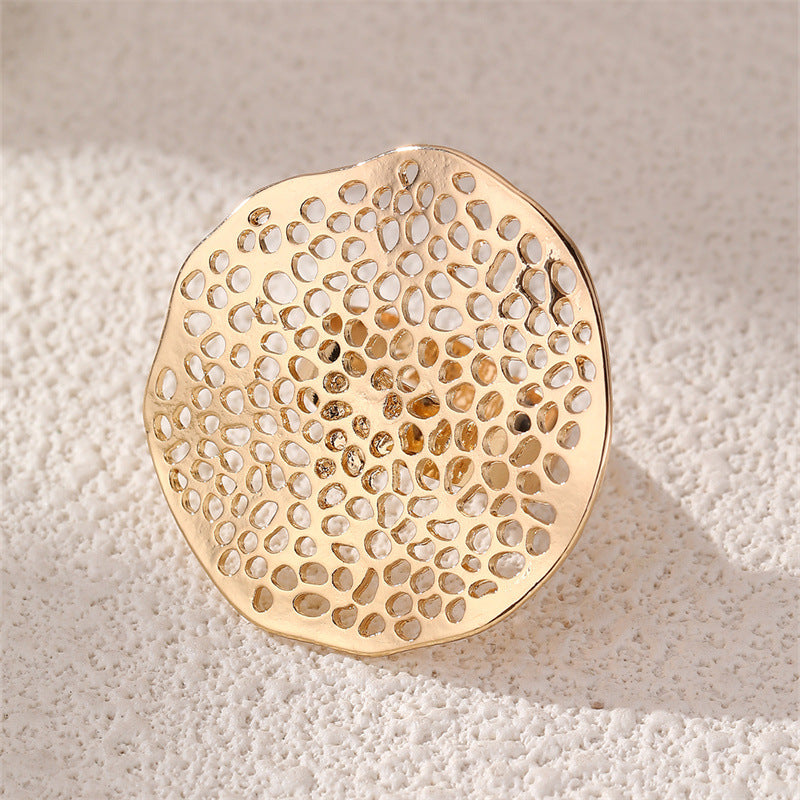 Wholesale Geometric flower pearl metal hollow ring