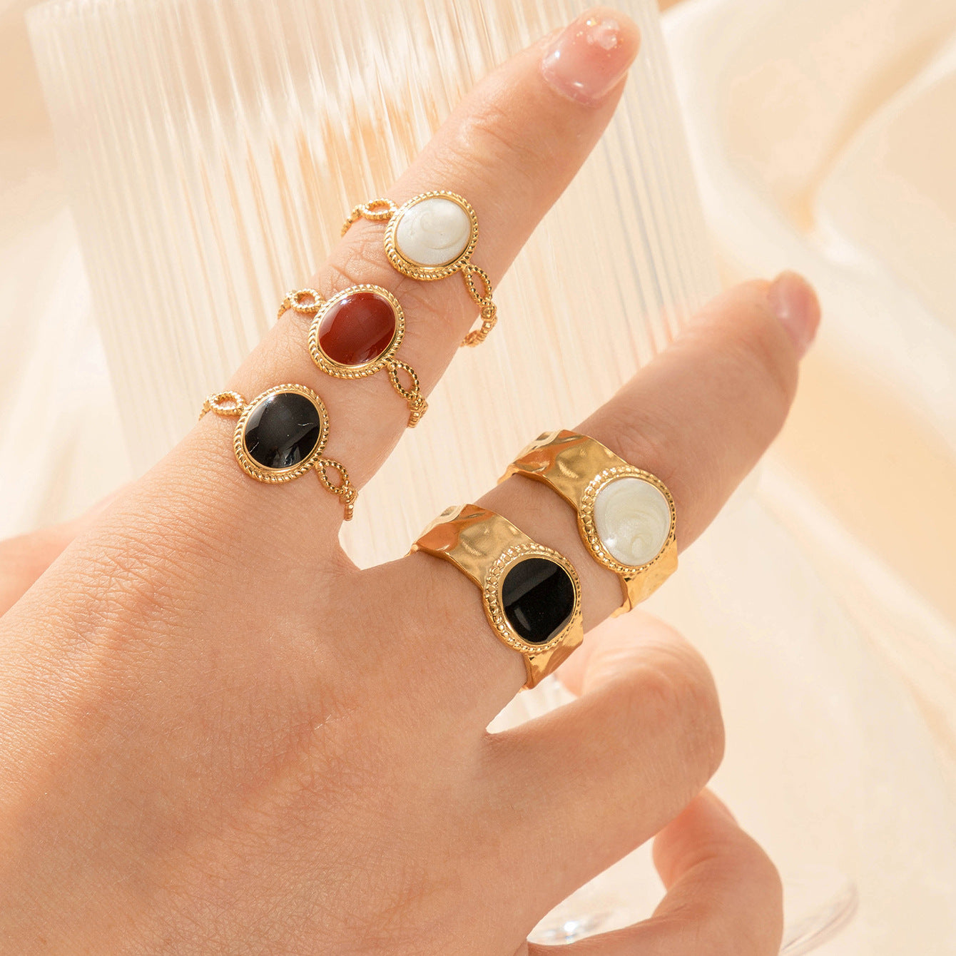 Wholesale  Titanium Steel Oil Dropping Geometric Light Luxury Opening Adjustable Ring