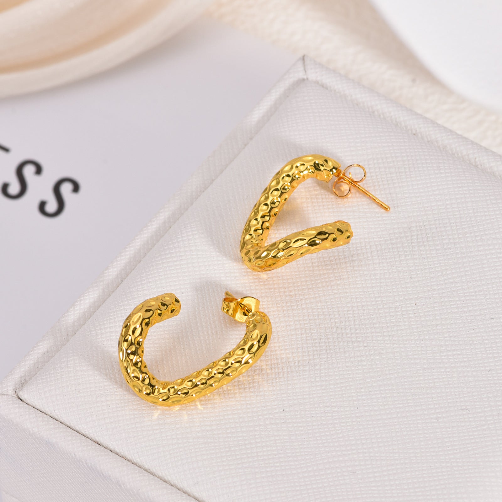 Wholesale 2PCS Stainless steel simple gold earrings