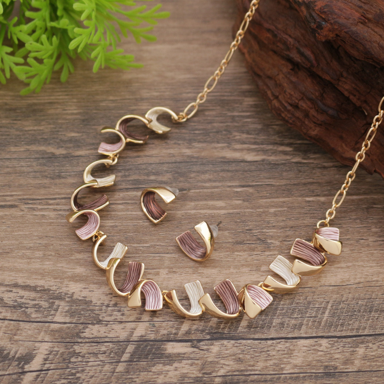 Wholesale  Enamel Geometric Spiral Earrings Necklace Set