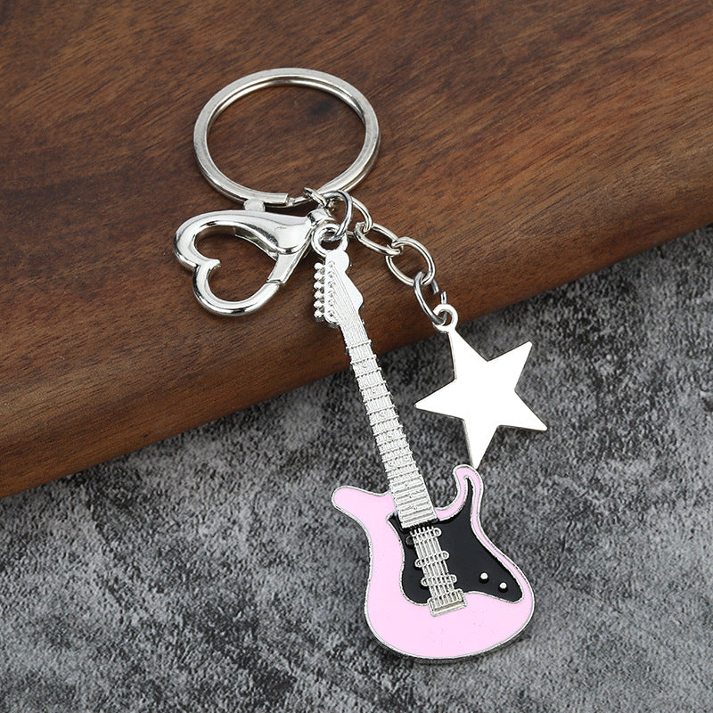 Wholesale Electroplating color-retaining oil-dripping guitar keychain