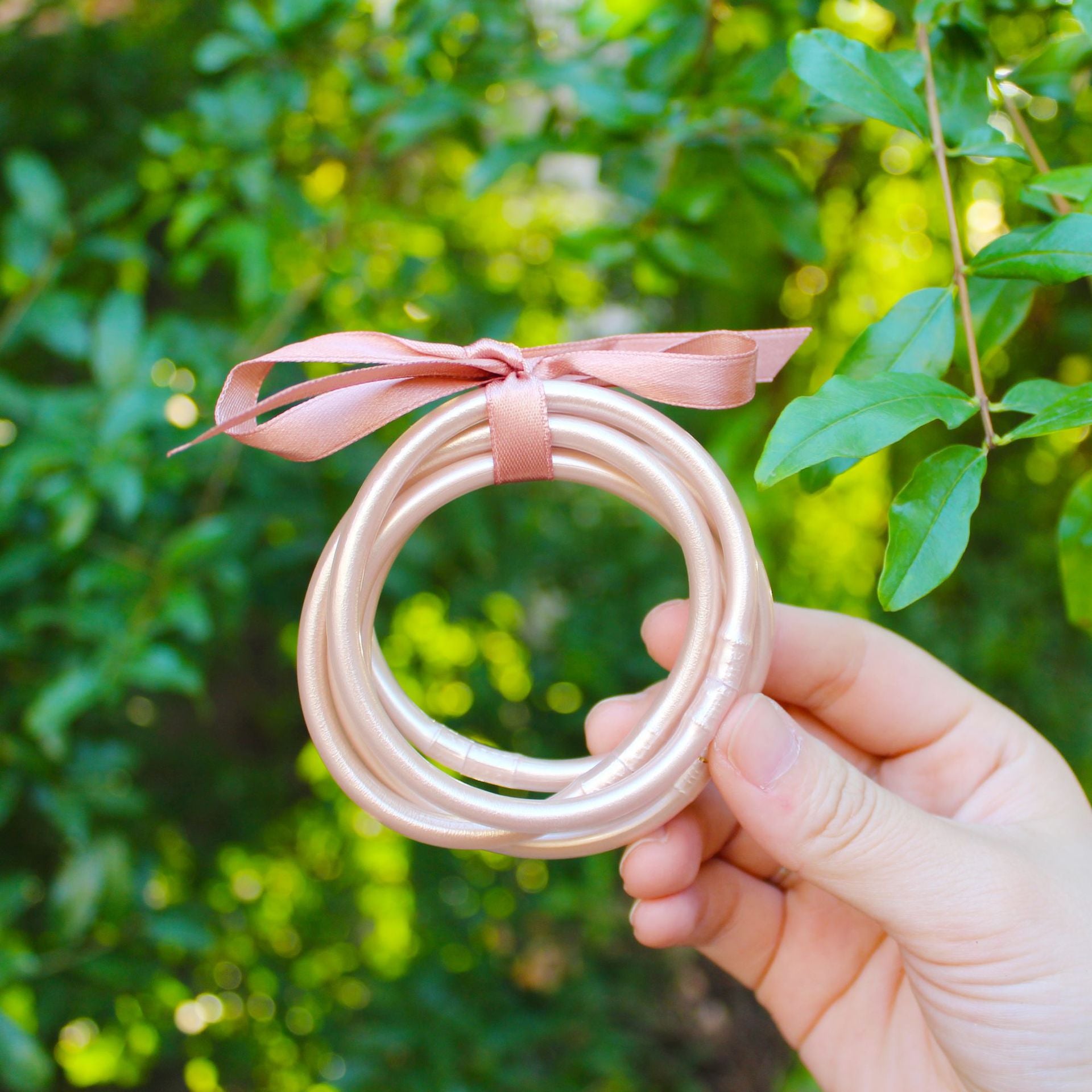 Wholesale Gold Foil Plastic Bracelet Silicone Gold Powder Jelly Bangles ACC-BT-YTian003