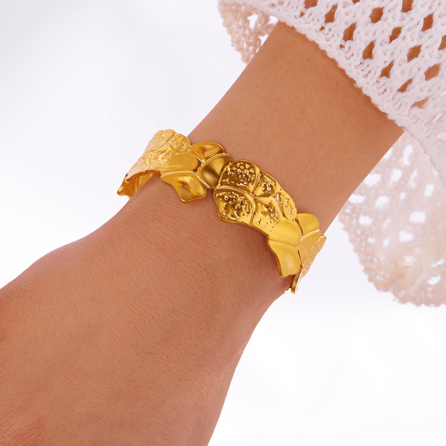 Wholesale Stainless steel  Irregular Leaf Wide Opening Bracelet