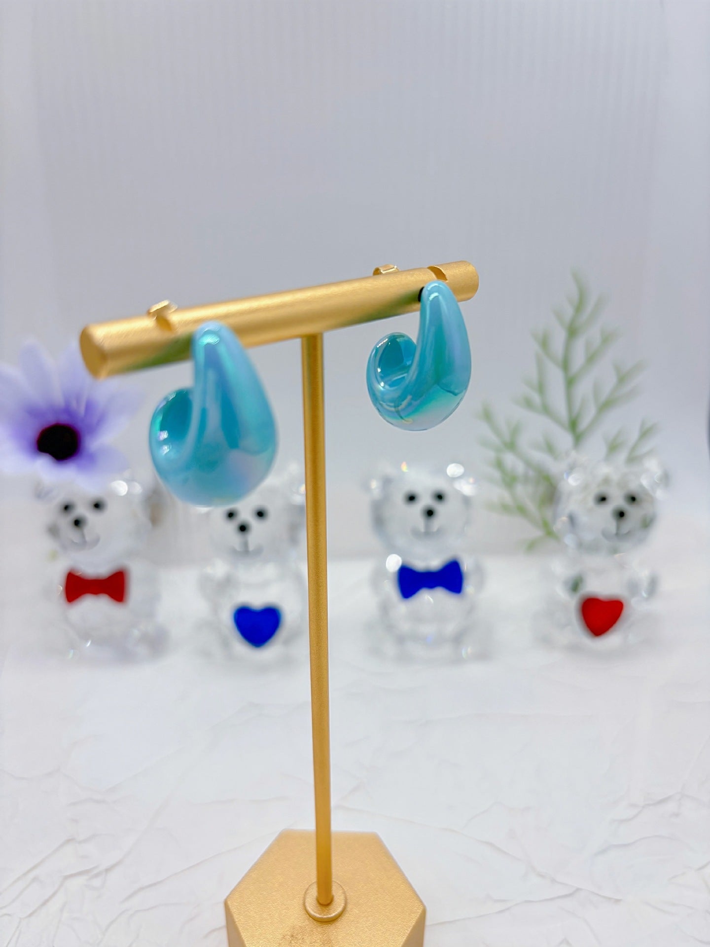 Wholesale Hollow Drop Stud Earrings For Women Chic Golden Alloy Design Everyday Wear Jewelry Accessory