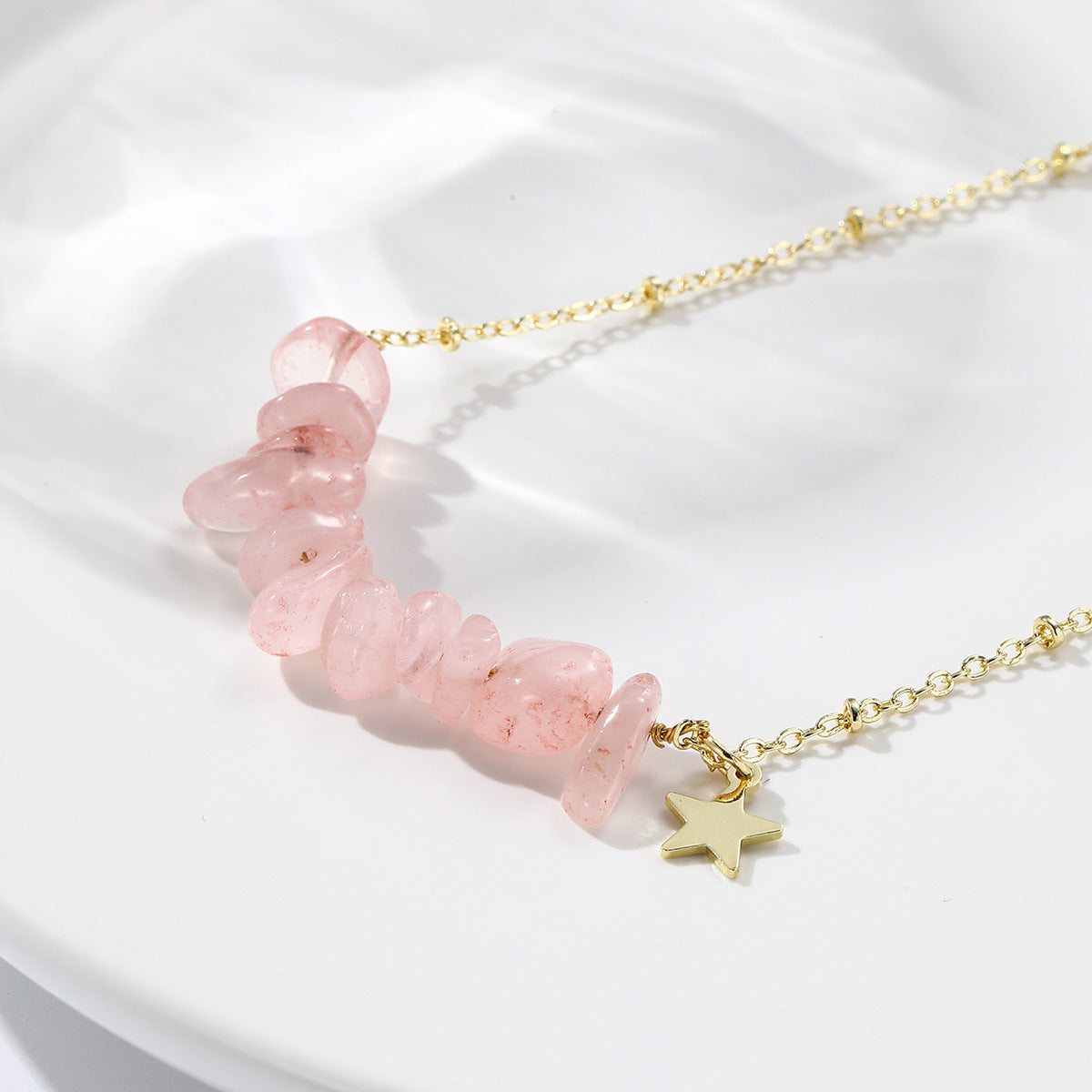 Wholesale  Necklaces for Women Bohemian Simple Necklaces Colored Stone Gravel Pendants Natural Stone Necklaces