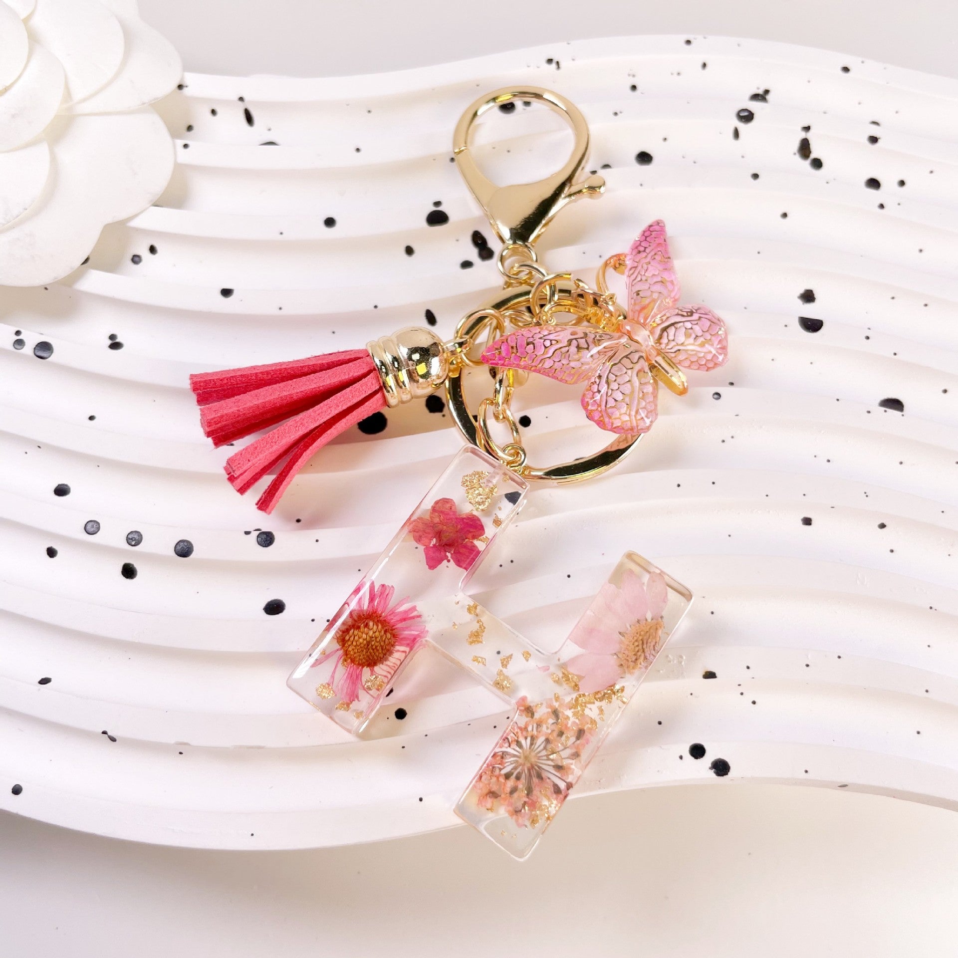 Wholesale Pink Daisy Letter Keychains Butterfly Tassel Keychain ACC-KC-Jiay001