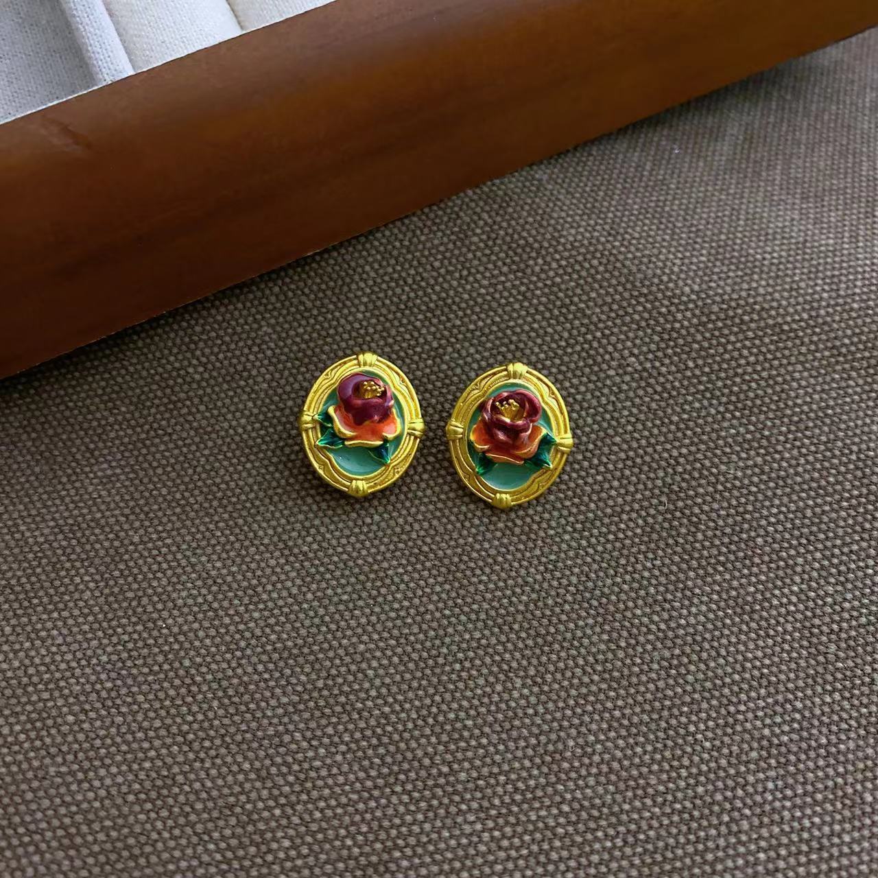 Wholesale Vintage Handmade Oil Painting Flower Earrings