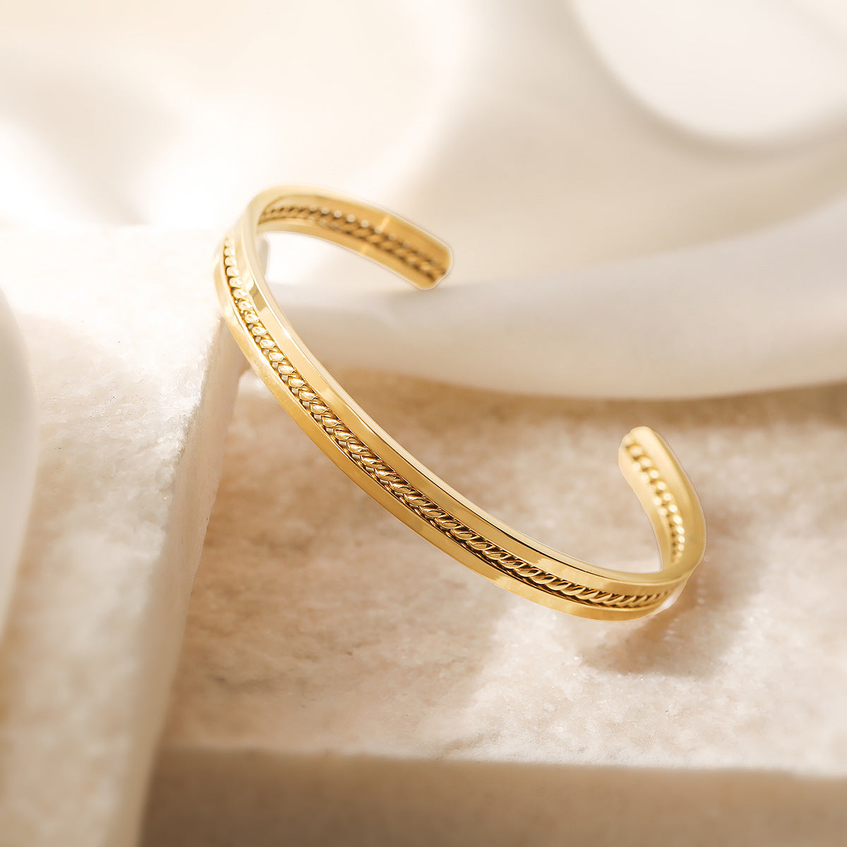 Wholesale 18K Gold Plated Stainless Steel Open Bracelet