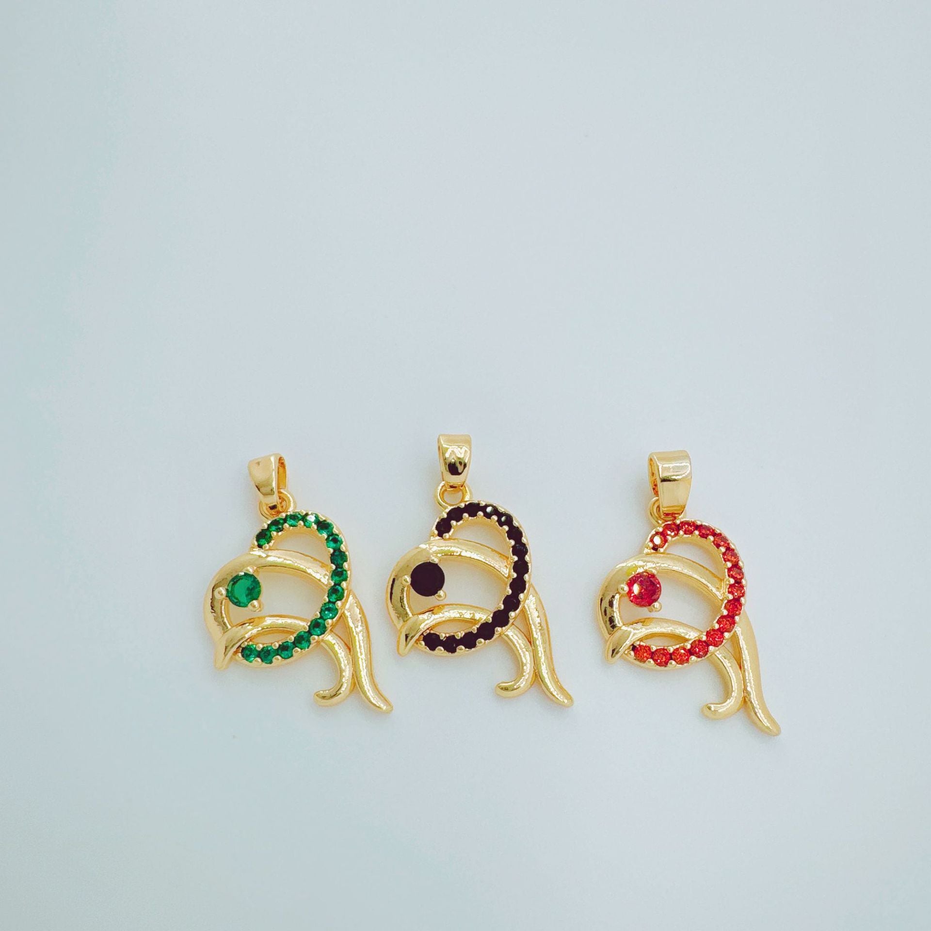 Wholesale Trendy Ocean Dolphin Fish Pendant Necklace Gold Plated Copper Cubic Zirconia Jewelry Accessory