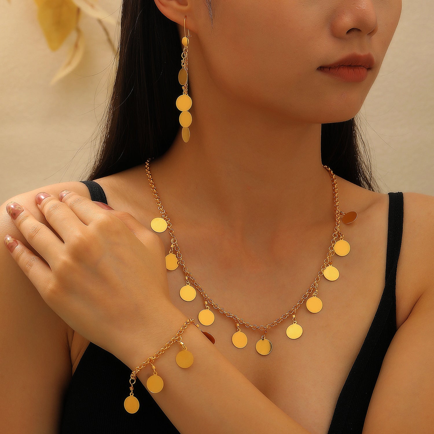 Wholesale Retro Middle Eastern Ethnic Style Layered Necklace And Bracelet Set Gold Tone Alloy Jewelry Accessory For Boutique Resale