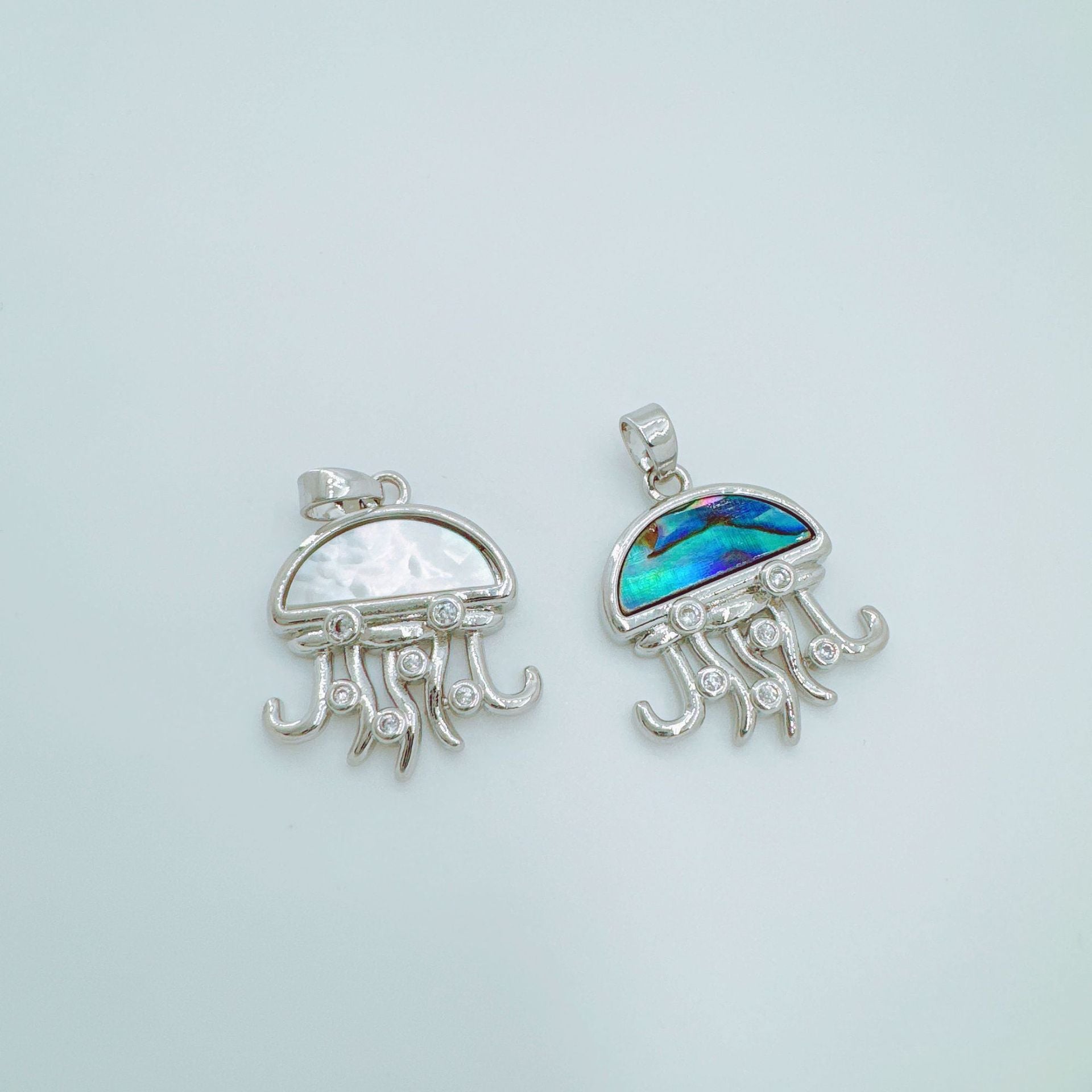 Wholesale Copper Ocean Series Micro-Set Zircon Shell Jellyfish Pendant Necklace Fashion Accessory
