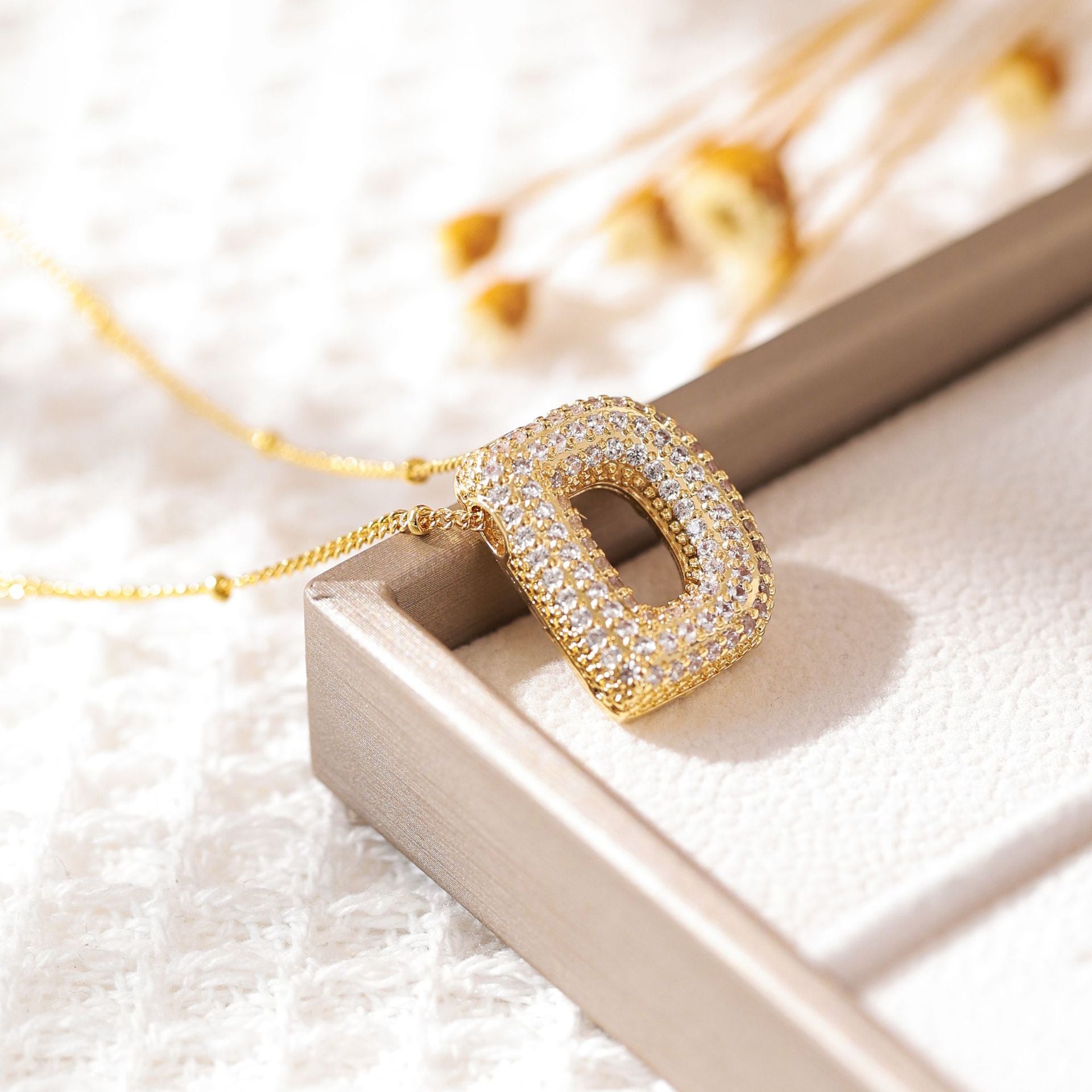 Wholesale Copper Gold Plated Zircon Clavicle Chain Birthday Balloon Letter Necklace ACC-NE-MeiWeite004