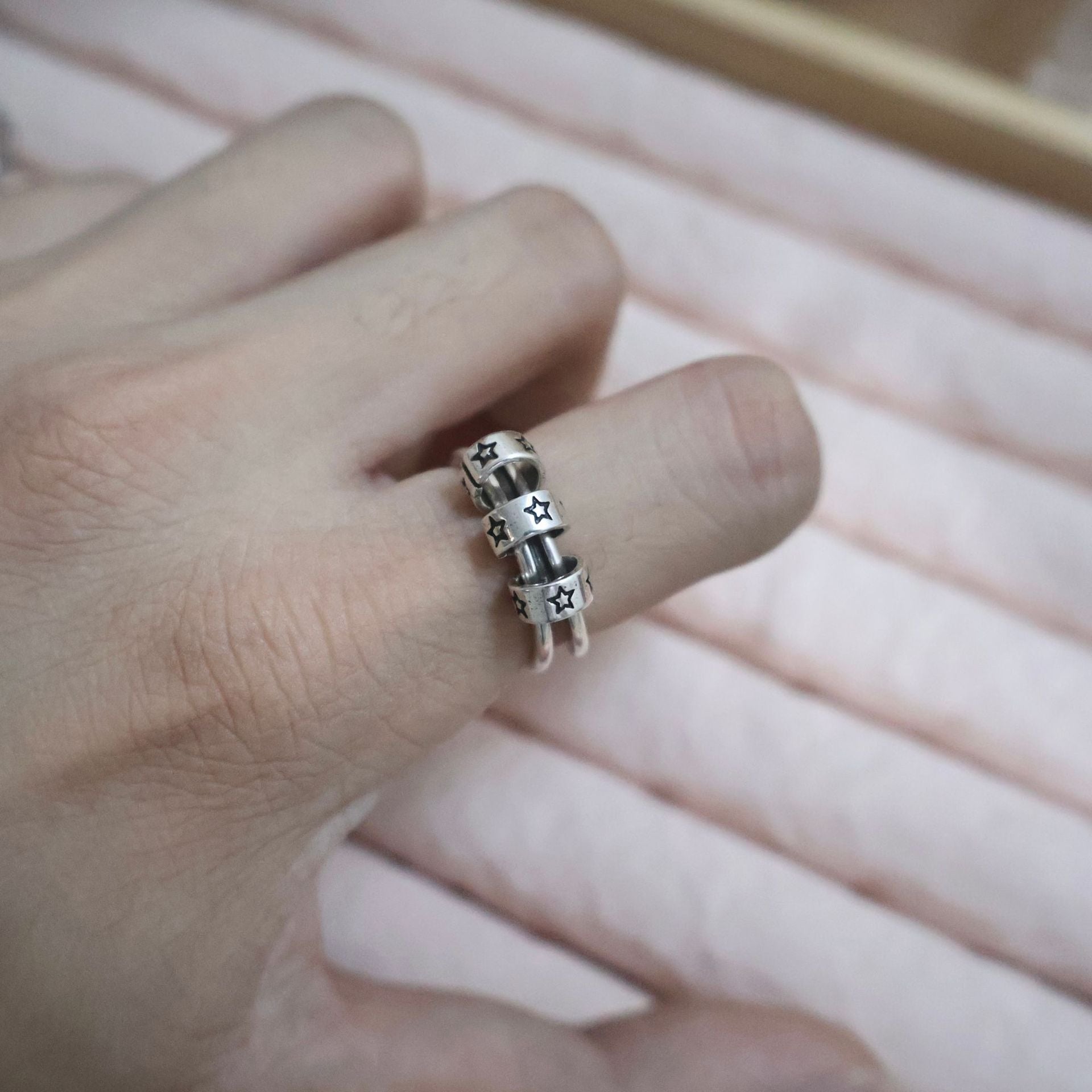 Wholesale  Retro Old Five-pointed Star Ring