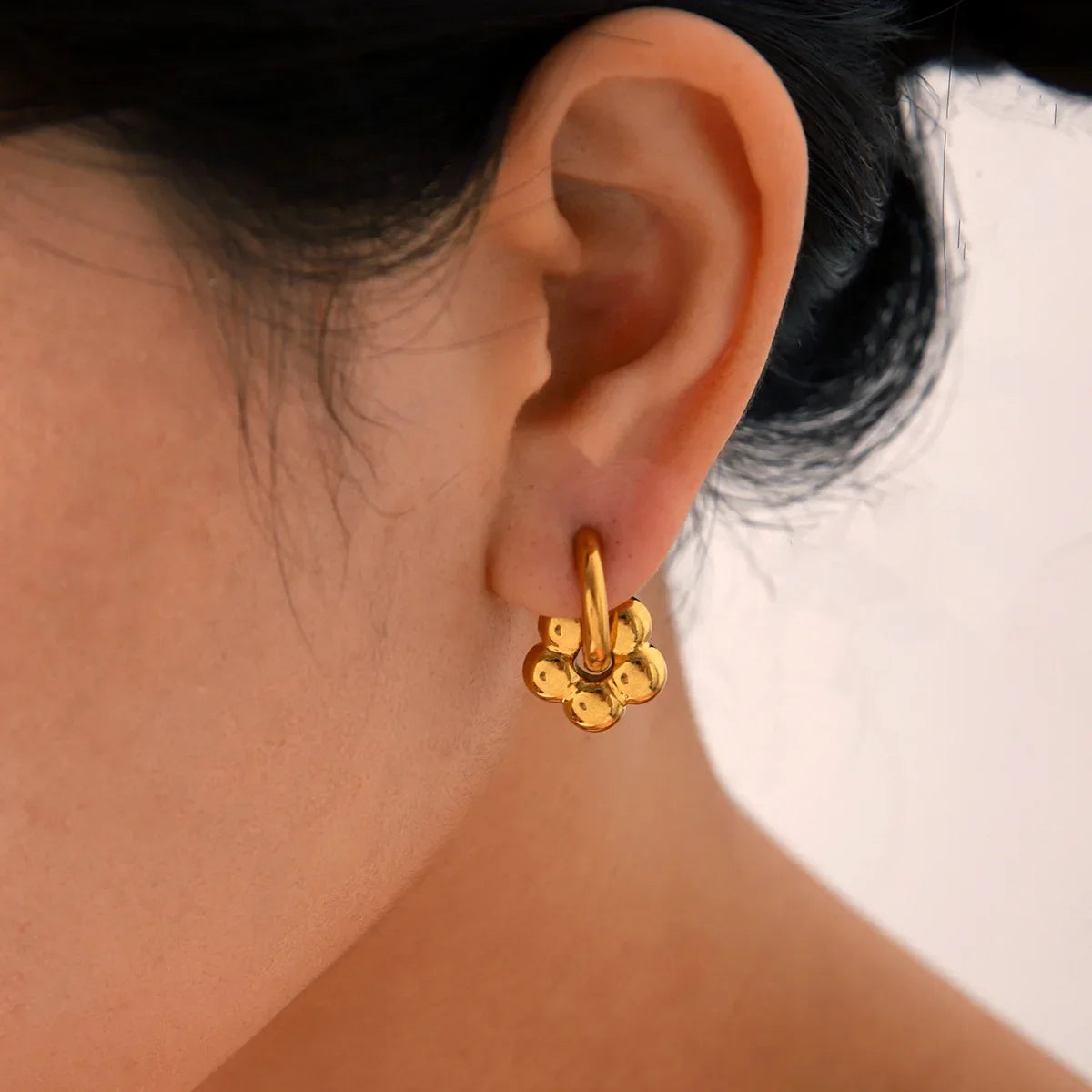 Wholesale Versatile Stainless Steel Earrings Heart Flower Pendant Earrings