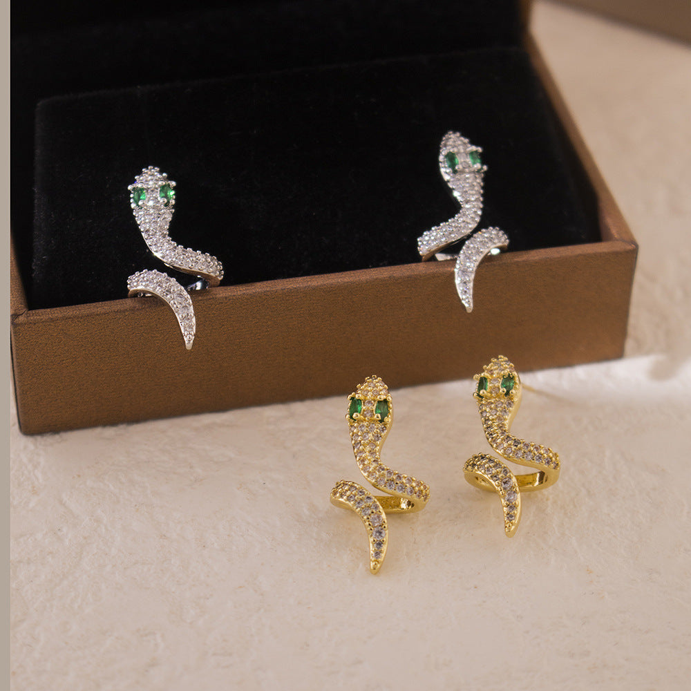 Wholesale real gold plating green cobra earrings