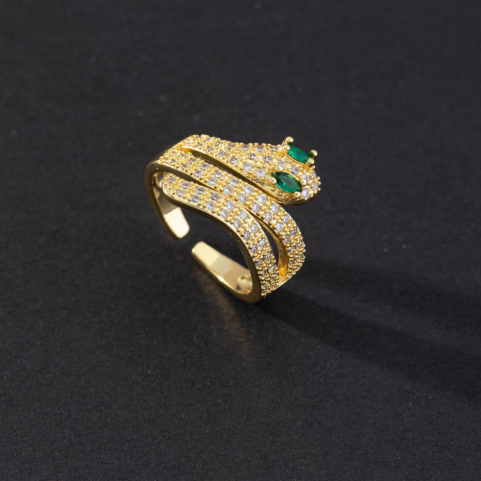 Wholesale Vintage Emerald Green Open Snake Ring Copper Zircon Women S Fashion Jewelry Accessory