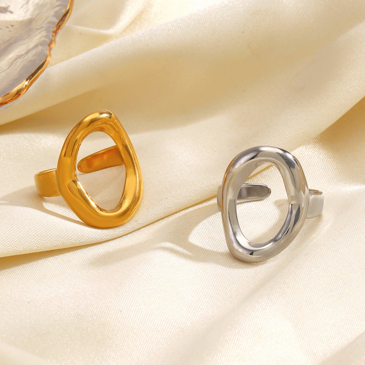 Wholesale European American Stainless Steel Irregular Oval Ring – Trendy Niche Design Jewelry Accessory