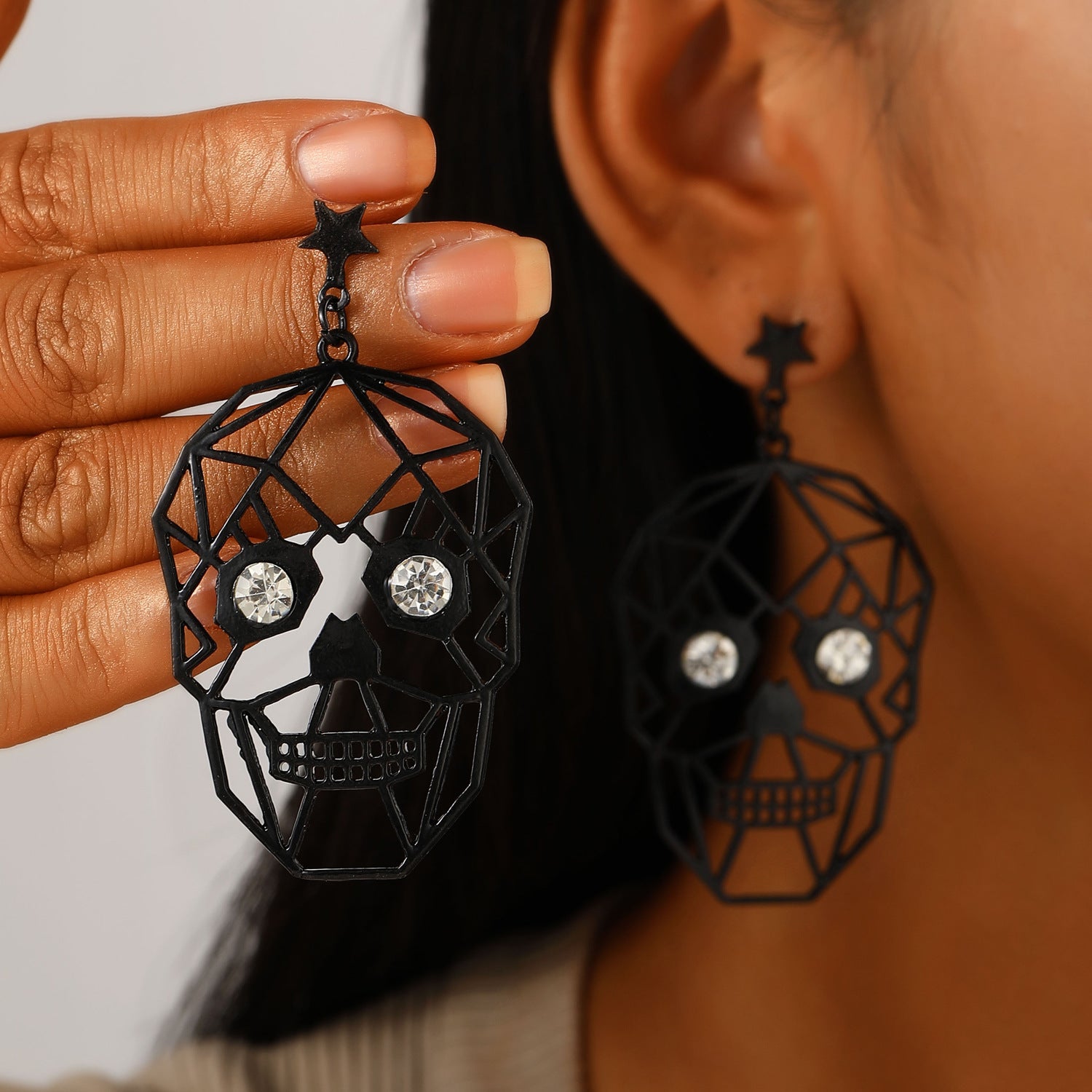 Wholesale Exaggerated Black Skull Earrings for  Party Jewelry Accessory
