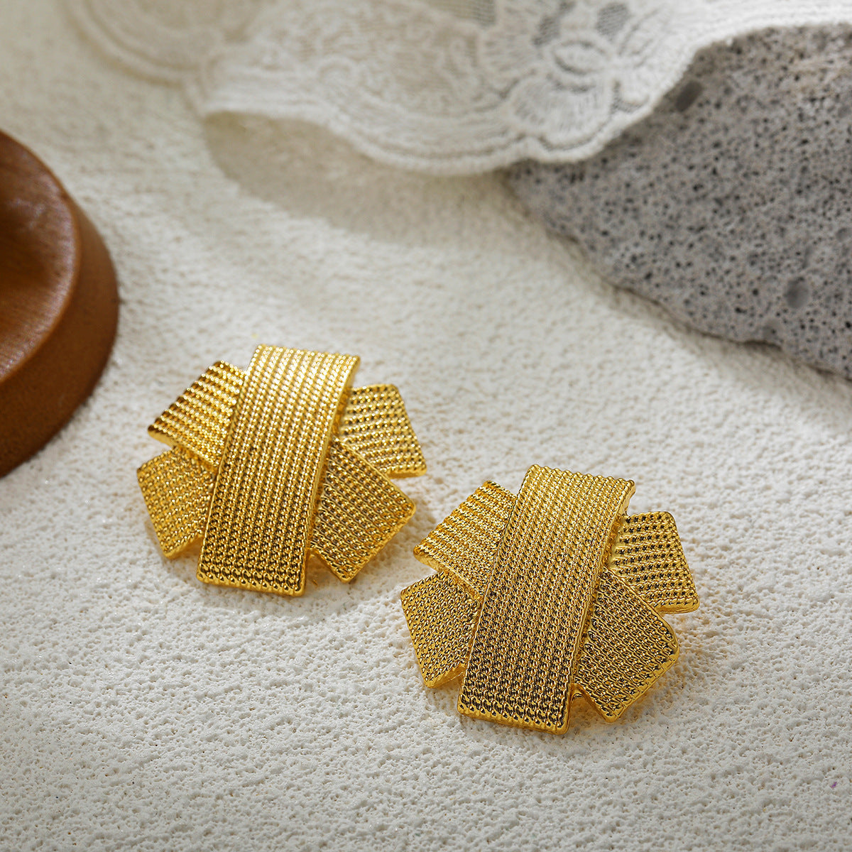 Wholesale  18K Gold Fireworks Shape Pleated Exaggerated Large Earrings