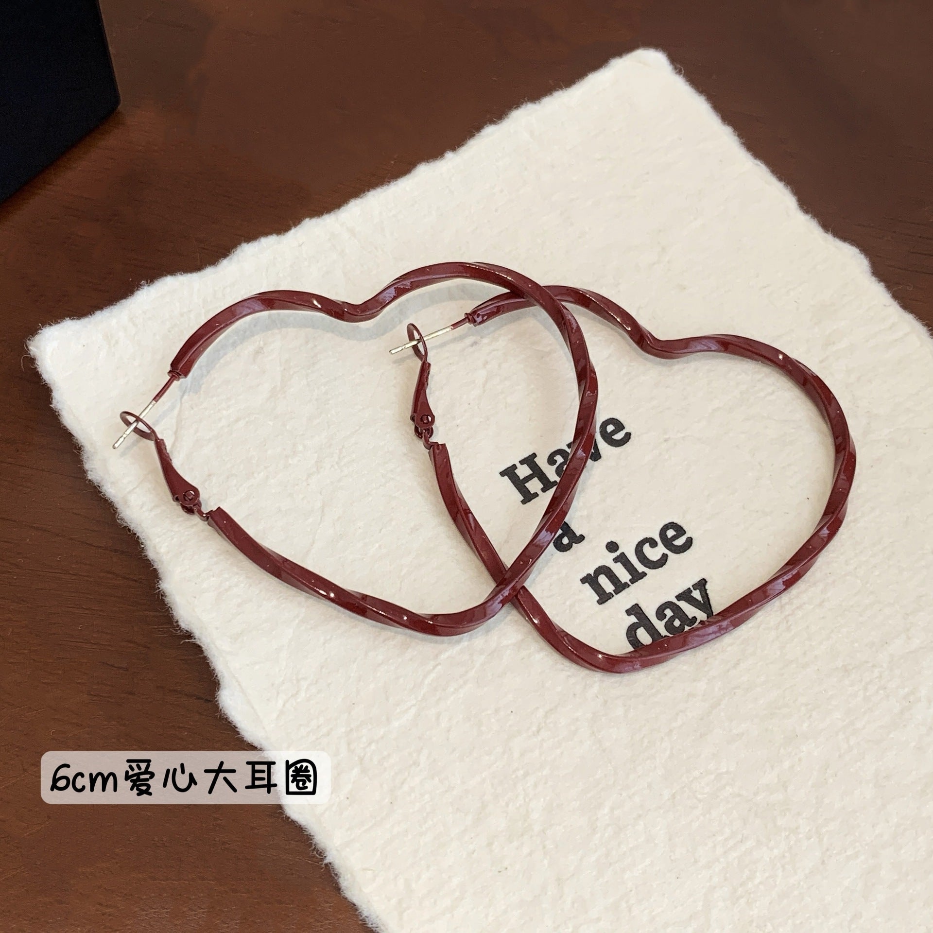 Wholesale retro encora red heart circle large earrings female silver needle