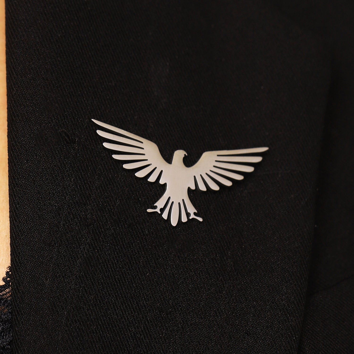 Wholesale Trendy Stainless Steel Bird Brooch 18K Gold Tone Animal Pin For Women Suit Accessory