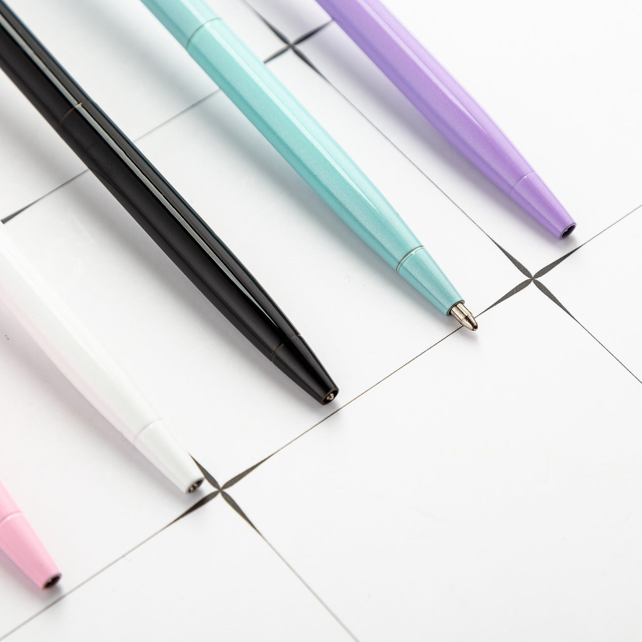 Wholesale Cute Colorfulfulful Deer-shaped Ballpoint Pen
