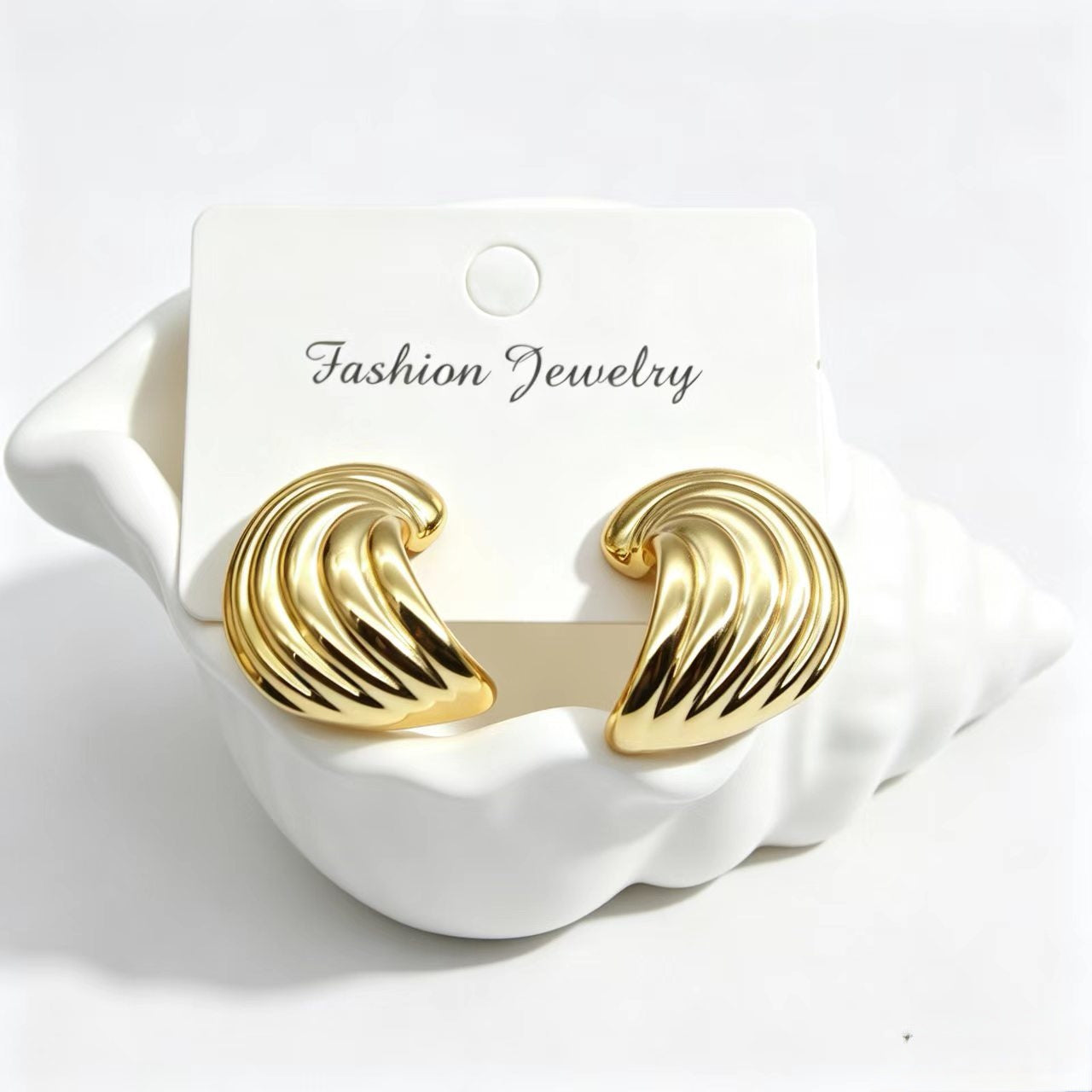 Wholesale Electroplated Acrylic Geometric Earrings Fashion Jewelry Accessory for Resale