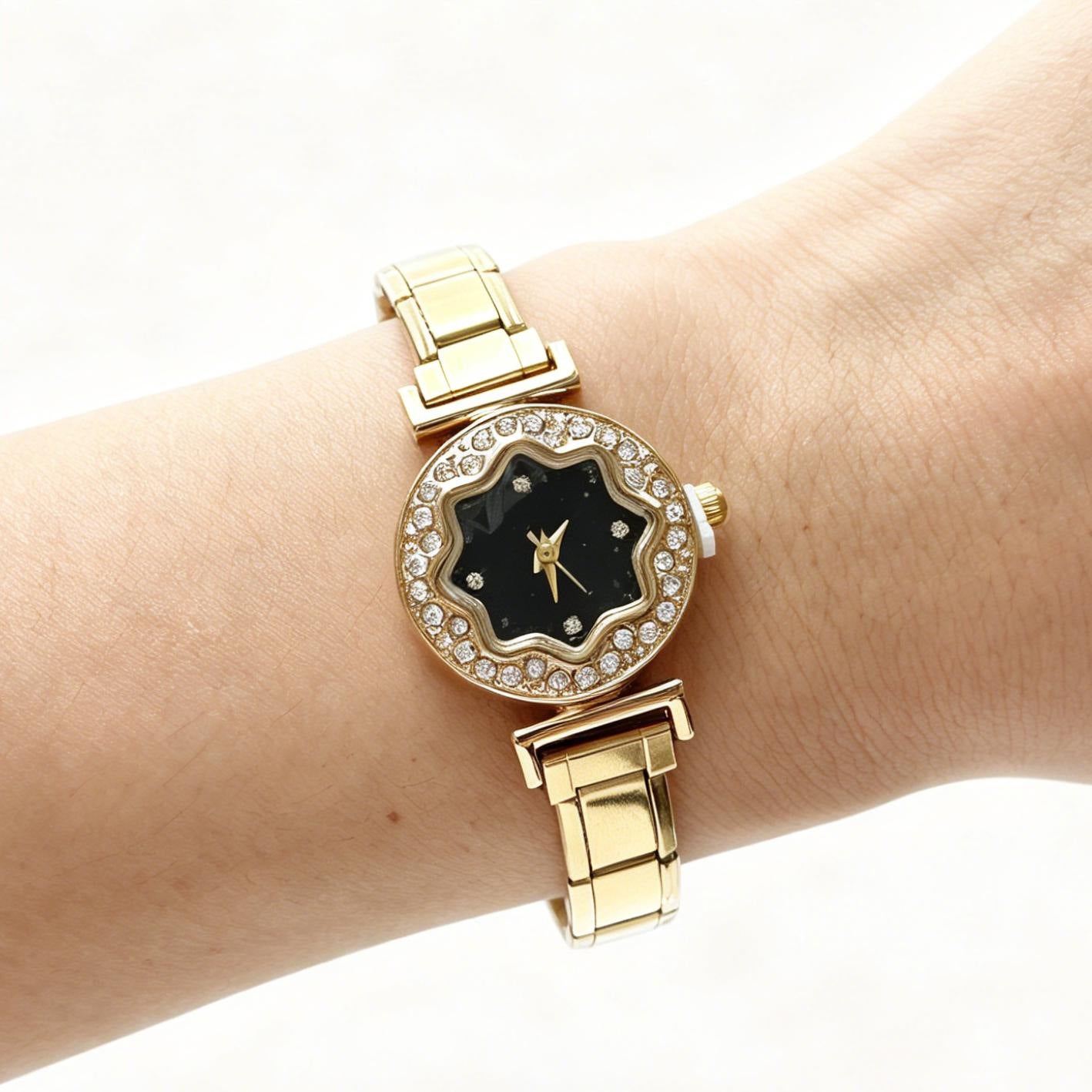 Wholesale Stainless Steel Modular Detachable Women' s Watch,  Flower Diamond Dial Quartz,  Fashion Accessory for Everyday Wear and Boutique Resale