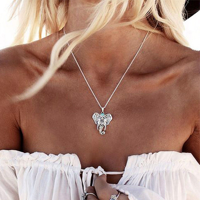 Wholesale Ancient Silver Alloy Elephant Pendant Sweater Chain Necklace Bohemian Retro Style Casual Jewelry For Men Women