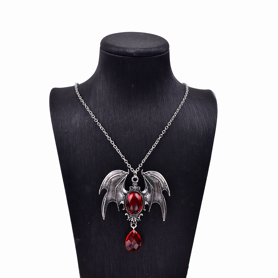 Wholesale Electroplated Zinc Alloy Gothic Bat Wing Pendant Necklace,  Trendy  Jewelry Accessory