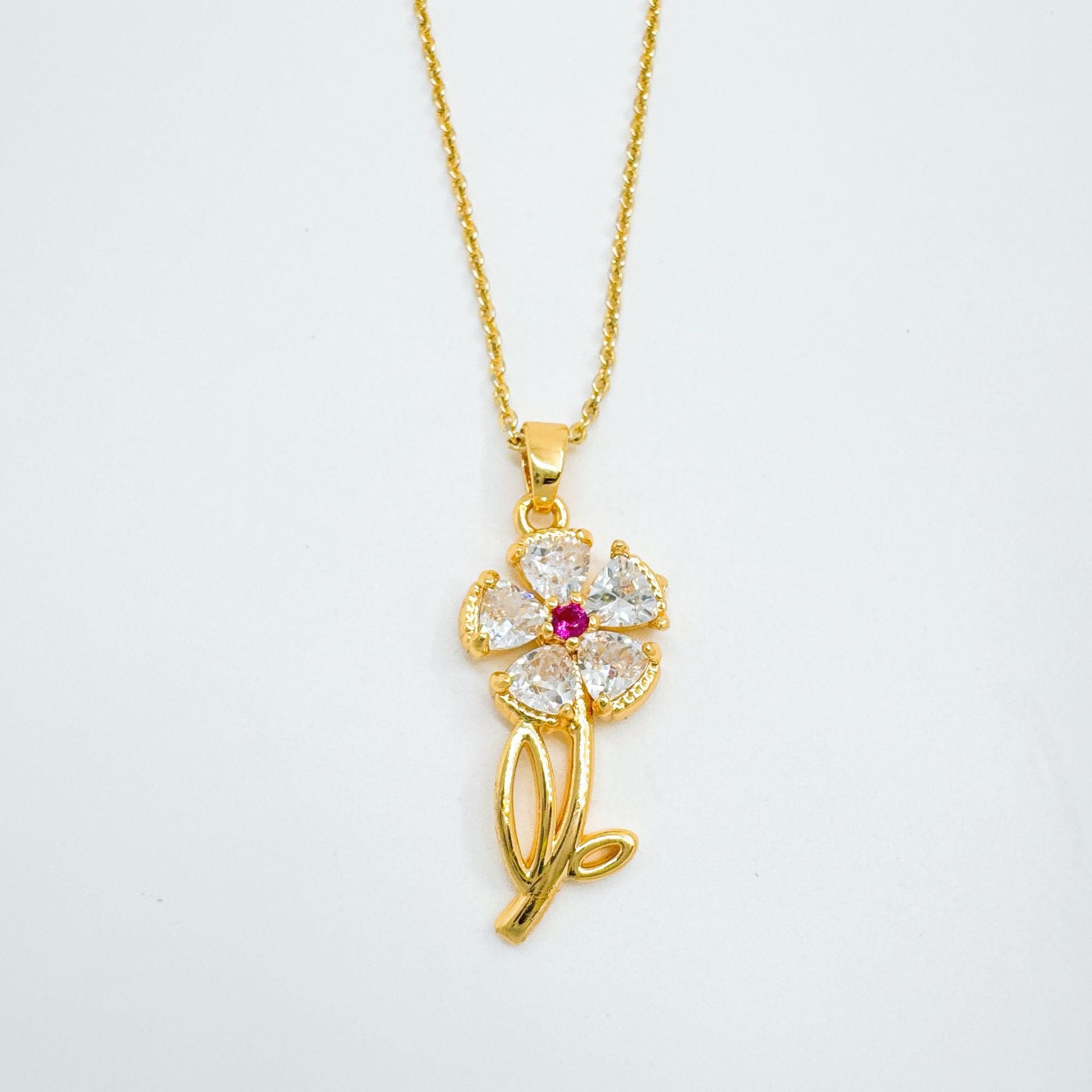 Wholesale Trendy Sweet-Cool Style Rose Flower Pendant Necklace Gold Plated Copper with CZ Jewelry Accessory