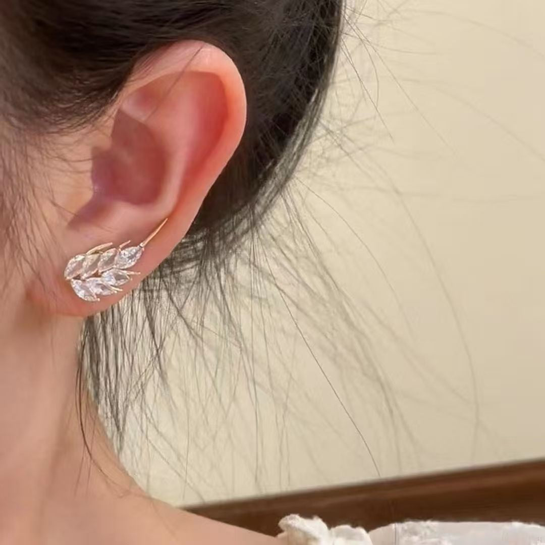 Wholesale Alloy Electroplated Hollow Zircon Stud Earrings Geometric Design Party Jewelry Gift for Women