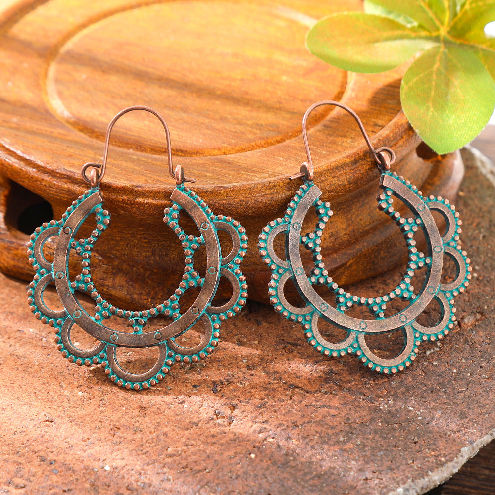 Wholesale Retro European and American Style Earrings for Women,  Bohemian Hollow Pattern Alloy Earrings,  Ethnic Holiday Style Personalized Accessories