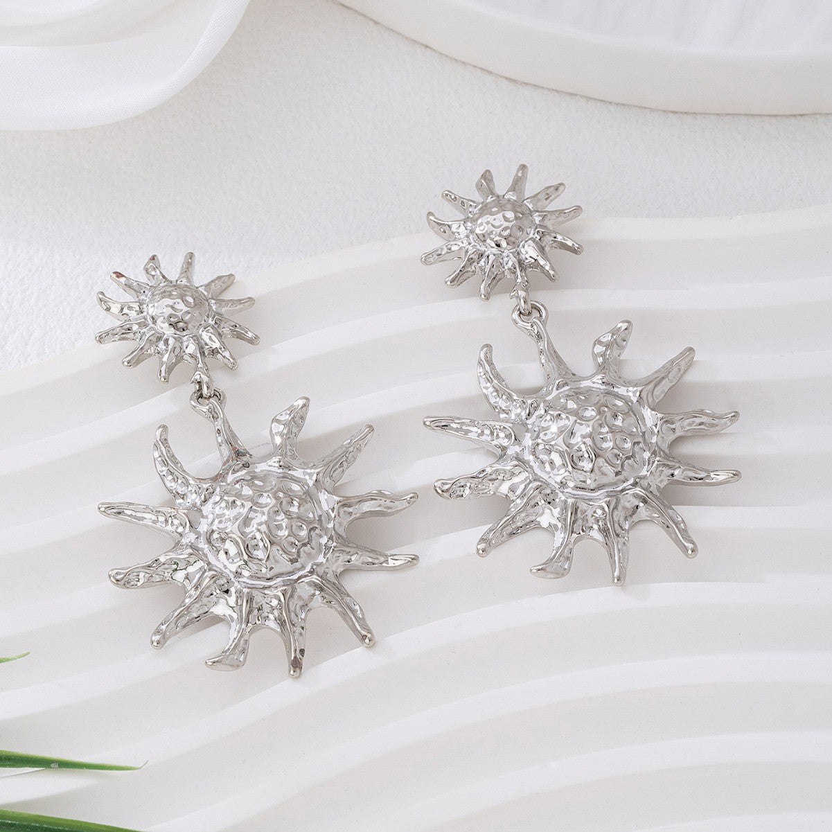 Wholesale Sunflower Earrings Gold-Plated Exaggerated Pendant Earrings Fashion Personalized Women' s Earrings