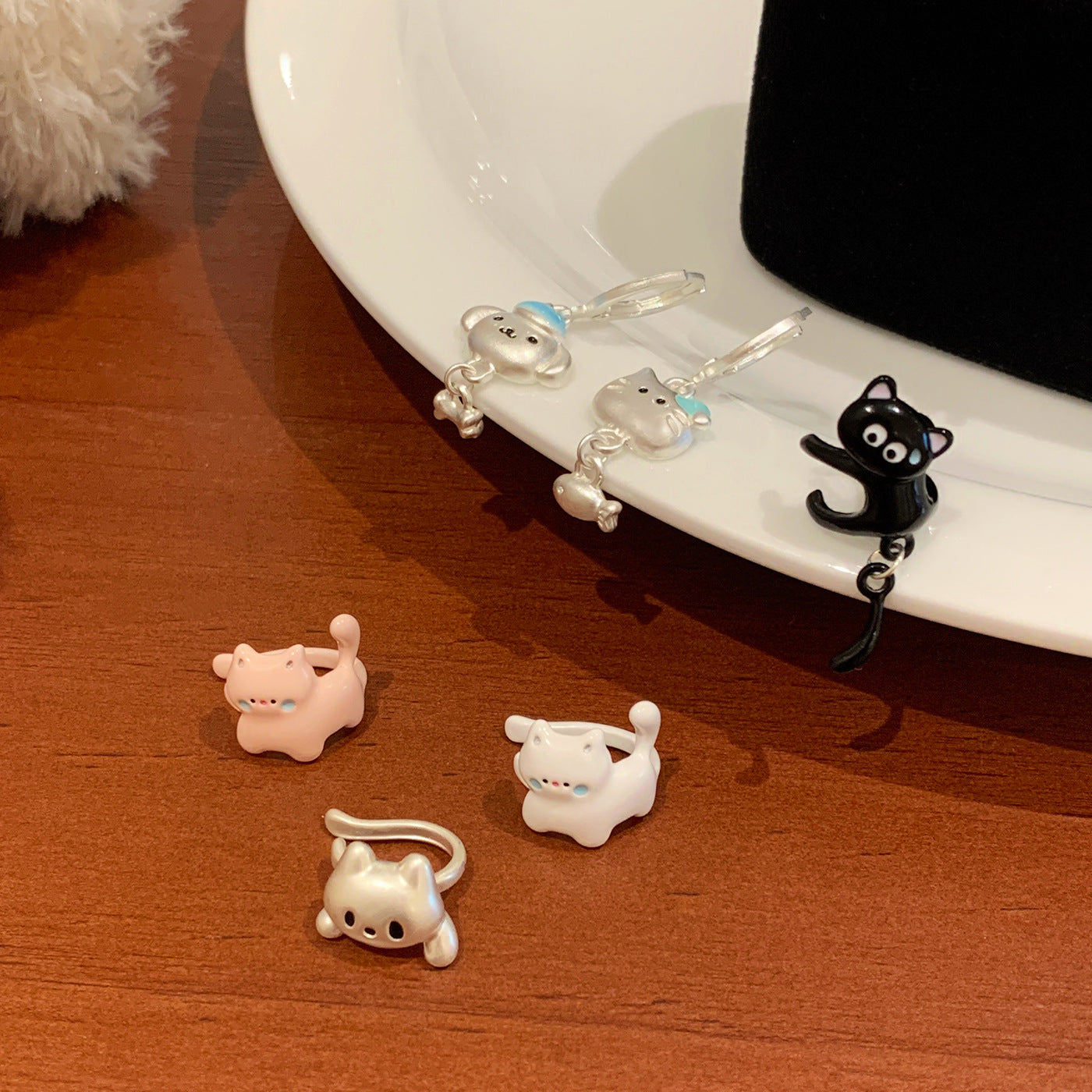 Wholesale Cartoon Heart Cat Ear Clip with Oil Dripping,  Fashion Accessory for Girls