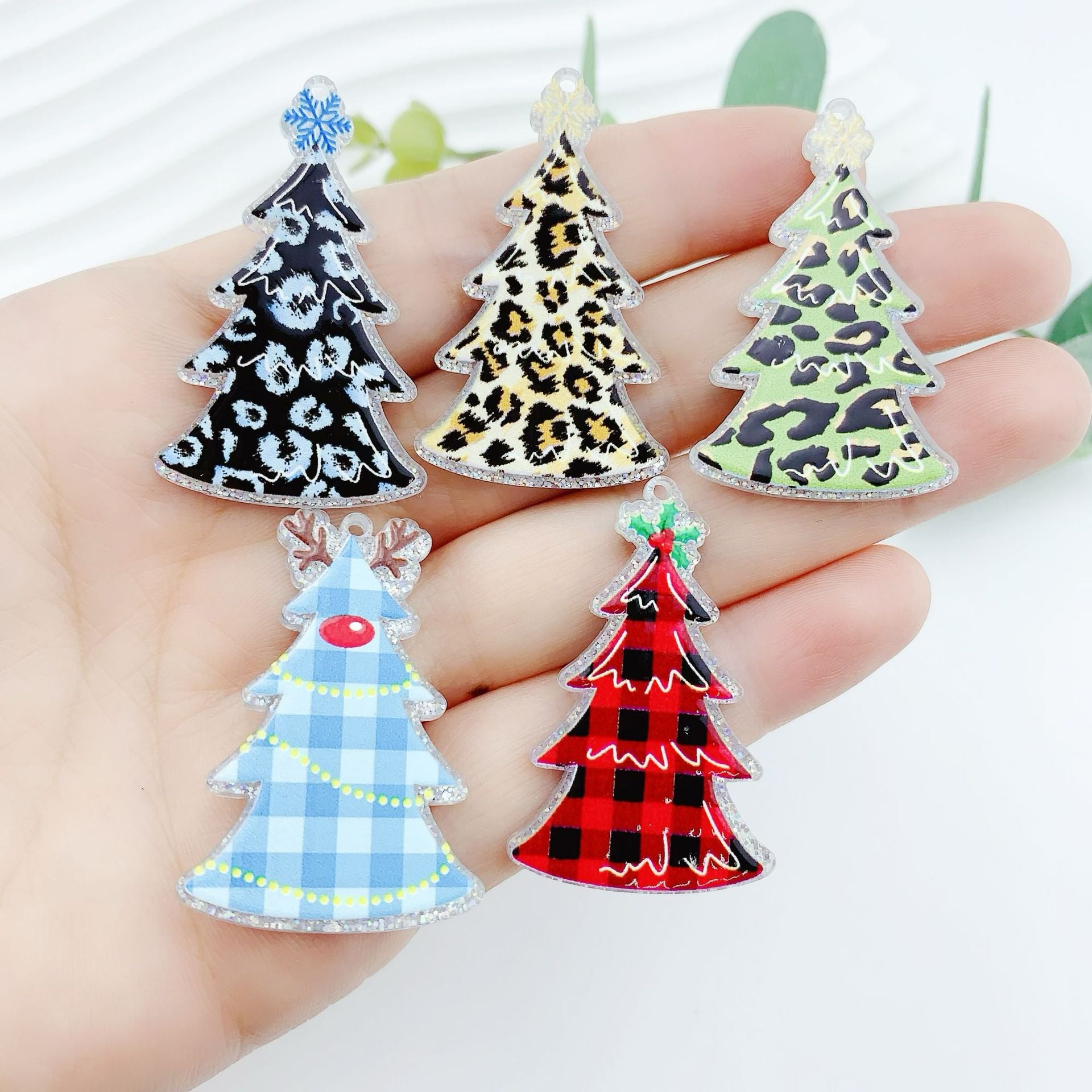 Wholesale 10pcs acrylic Christmas Plaid leopard print pendant