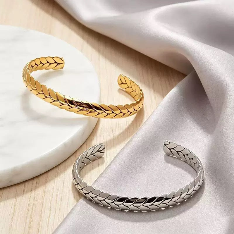 Wholesale Stainless Steel Hand Polished Wheat Ear Open Bangle - Trendy Fashion Accessory for Boutique