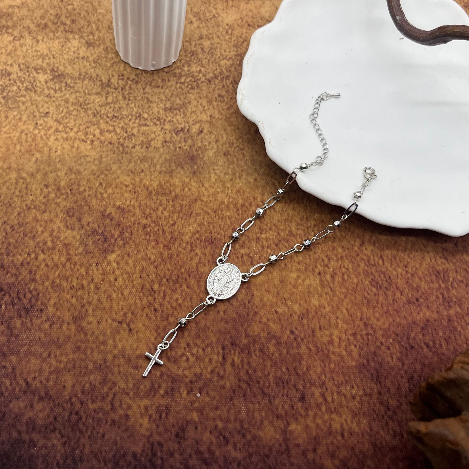 Wholesale Fashion Bracelet Western Retro Cross Virgin Mary for Men and Women Jewelry Accessory