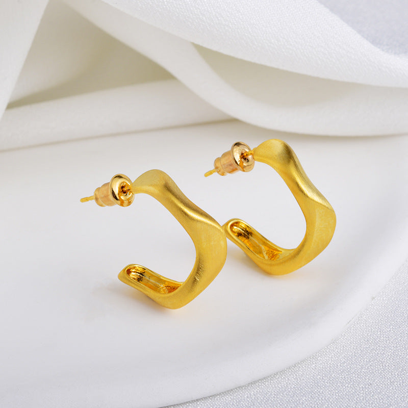 Wholesale  Geometric C- shaped Earrings