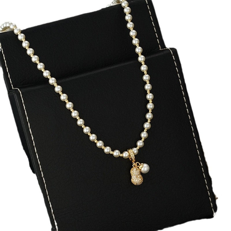 Wholesale Peanut pendant beads luxury necklace