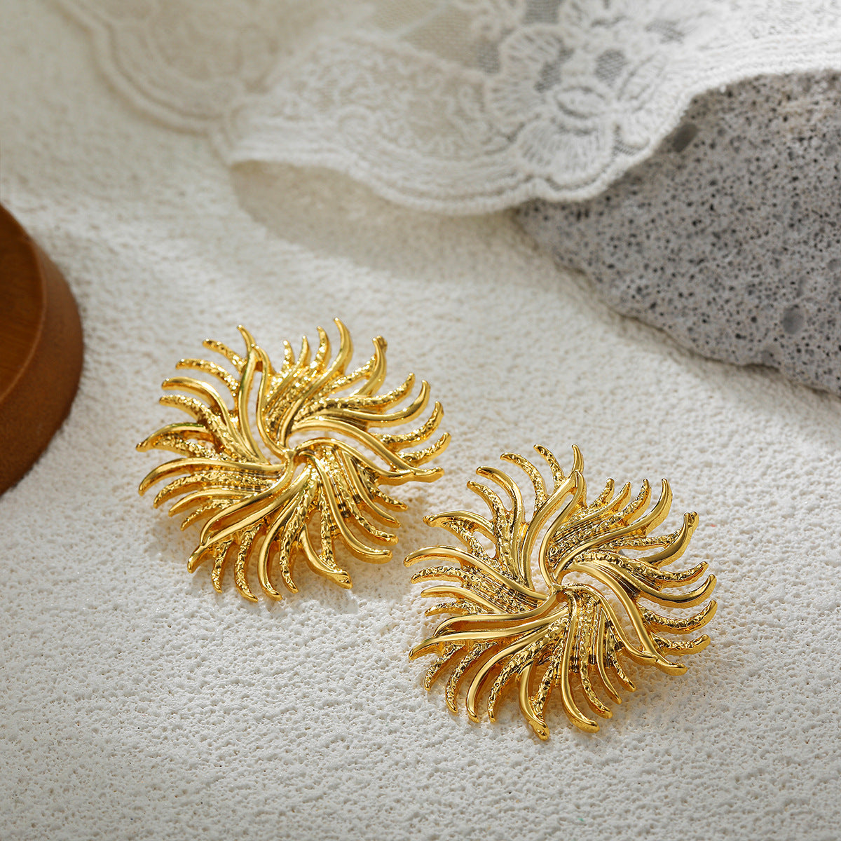Wholesale  18K Gold Fireworks Shape Pleated Exaggerated Large Earrings