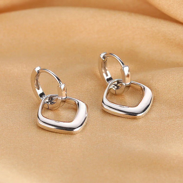 Wholesale S925 sterling silver smooth diamond buckle earrings
