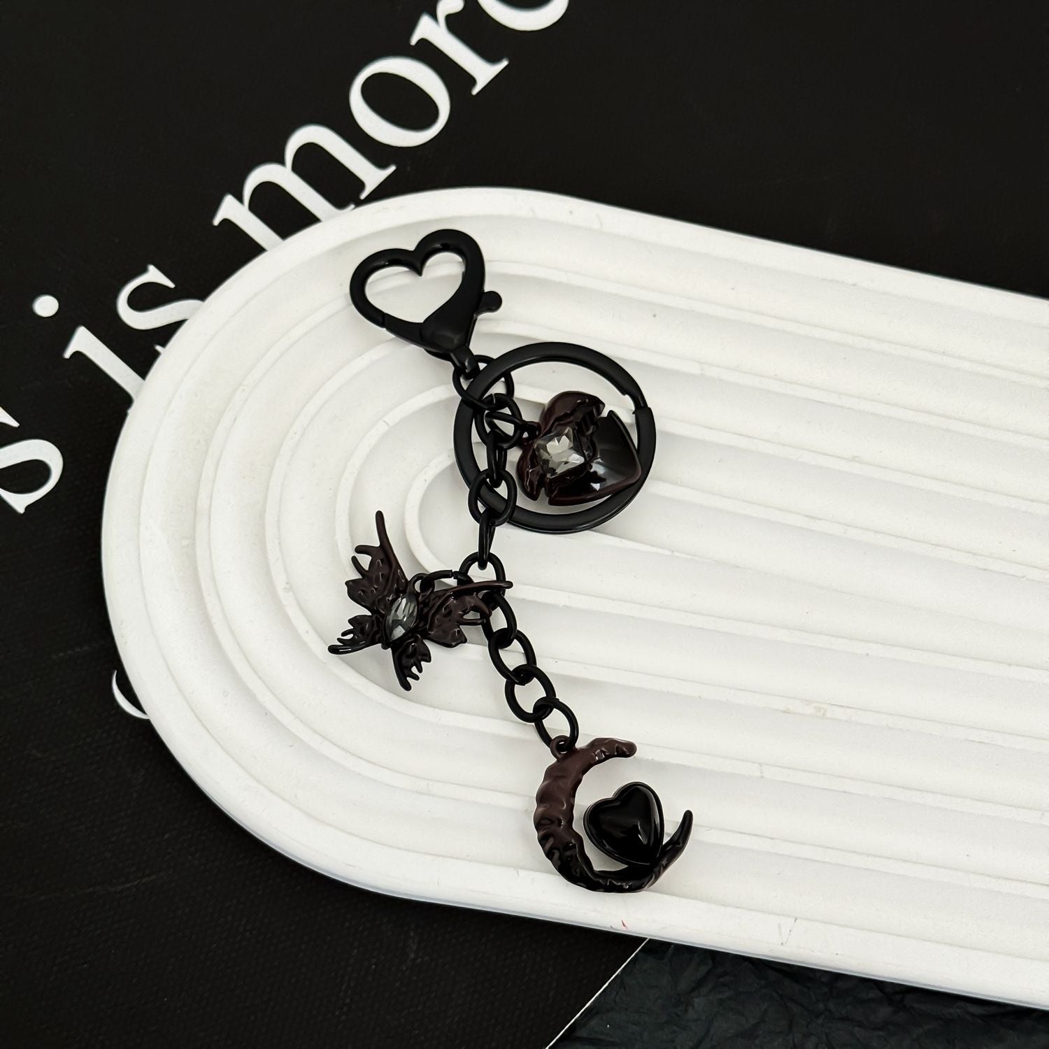 Wholesale  love keychain  two-color butterfly moon keychain
