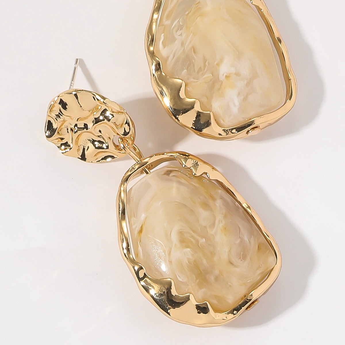 Wholesale Vintage Resin Earrings Silver Pin Elegant Earrings