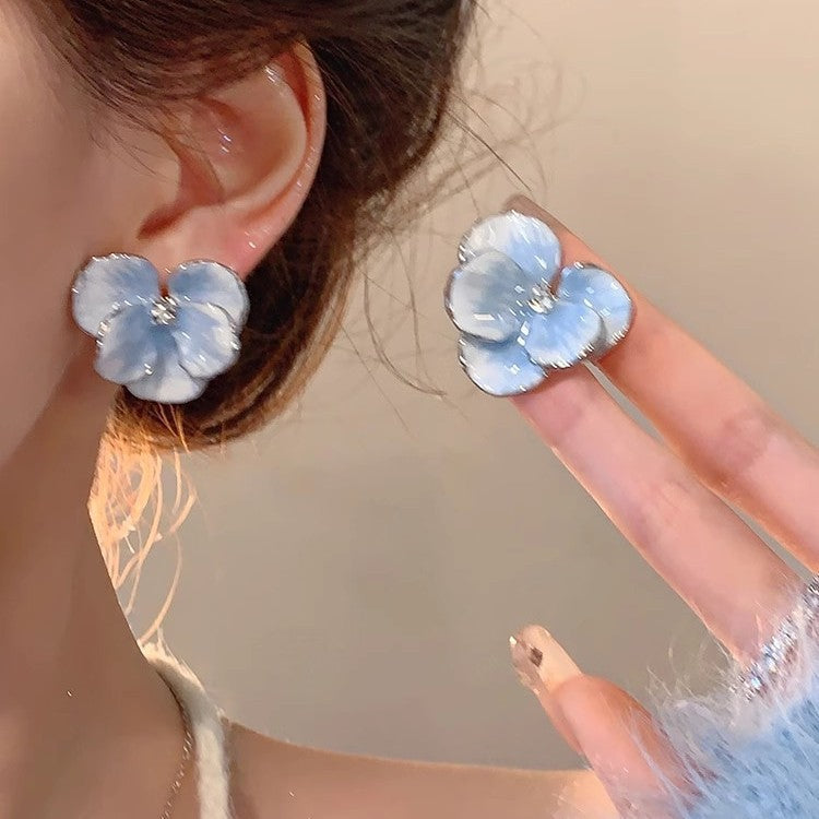 Wholesale  Flower Earrings  Retro Petal Earrings