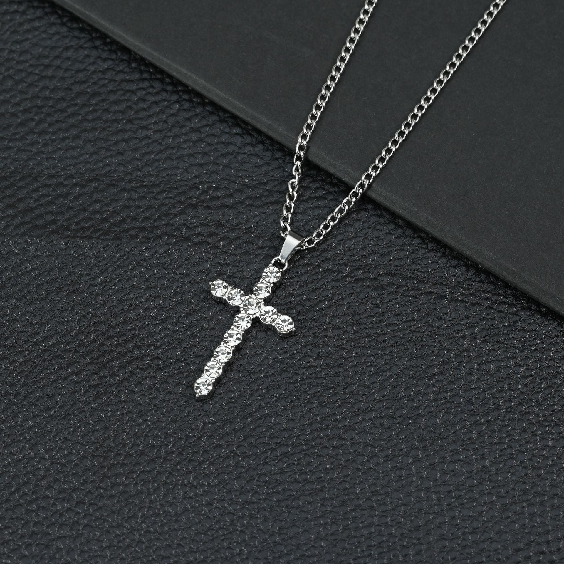 Wholesale Hip Hop Street Style Alloy Cross Pendant Necklace Fashion Accessory For Gift And Boutique Resale