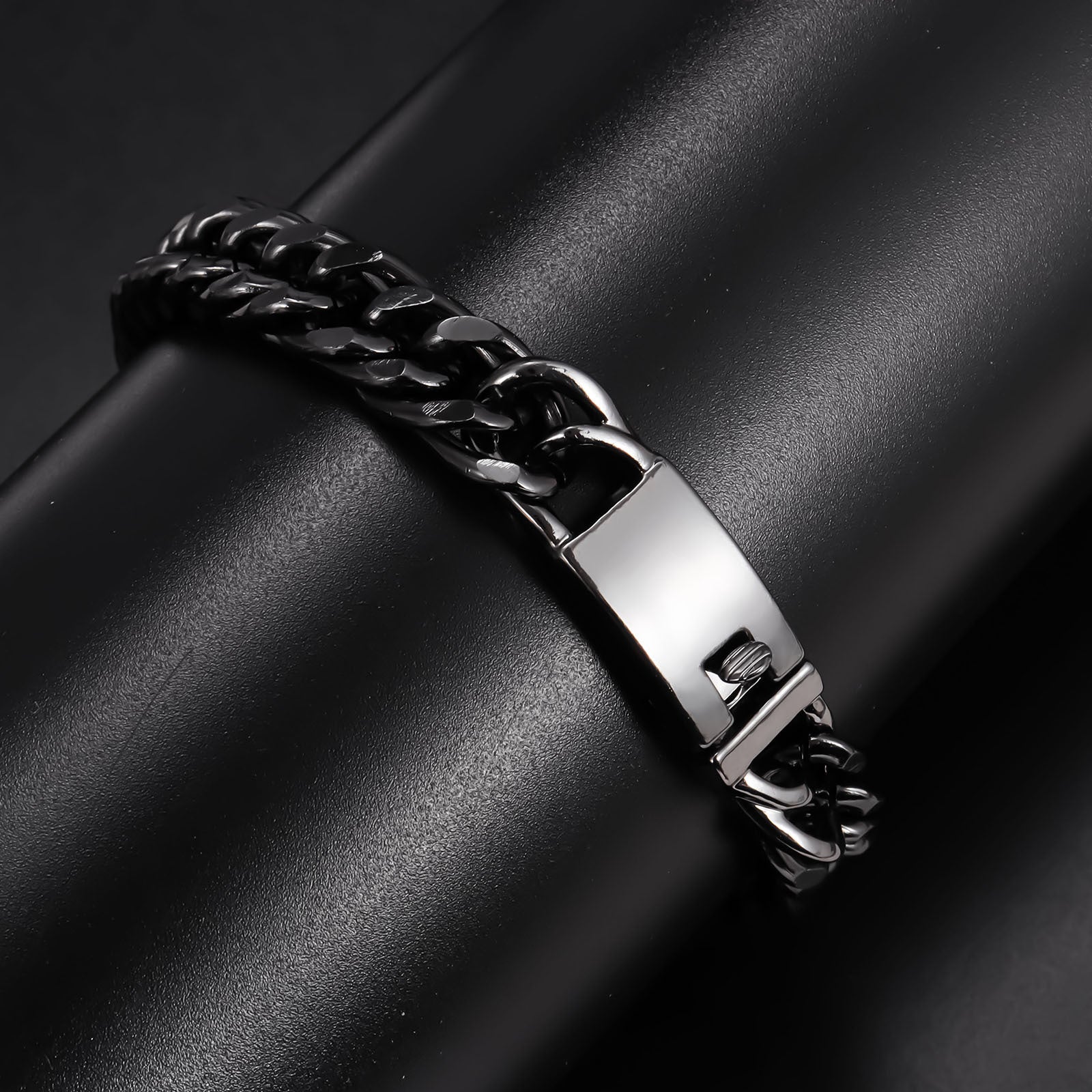 Wholesale Gold Plated 10mm Bracelet Men's Electroplated Alloy Double Buckle Bracelet ACC-BT-LR005