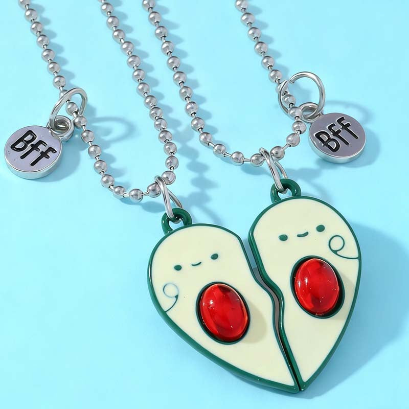 Wholesale Cartoon Heart BFF Magnetic Pendant Necklace For Women Stylish Gold Tone Zinc Alloy Boutique Resale Jewelry Accessory