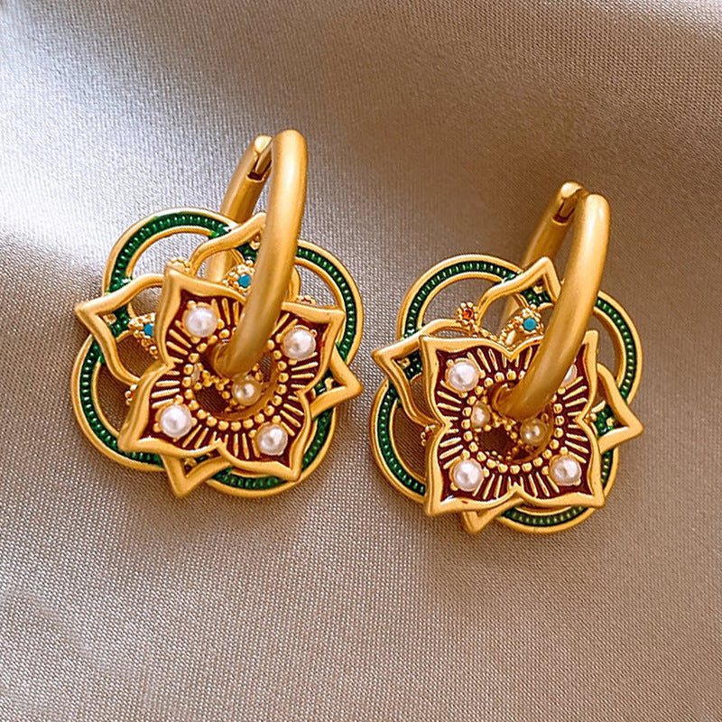 Wholesale Alloy Enamel Double Layer Flower Earrings French Palace Retro Pearl Design Fashion Accessory